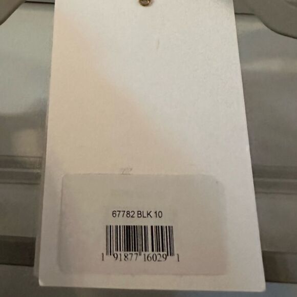 Mac Duggal 67782 Feather Cap Sleeve Lace Gown Size NWT Black $698 - Picture 5 of 6